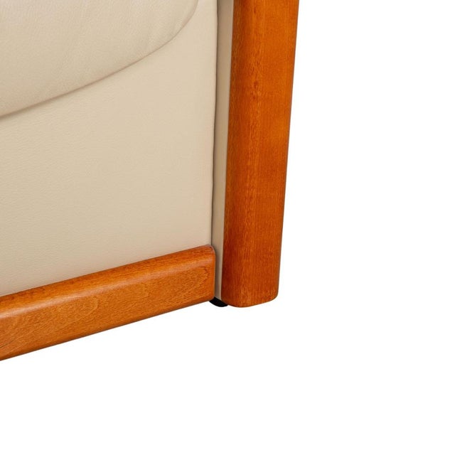 Eldorado 3-Seater Sofa in Leather and Wood from Stressless For Sale - Image 6 of 12