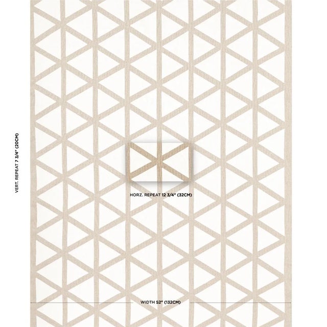 Tipton Applique is a graphic triangular grid design with fabulous texture and dimension. This allover medium-scale...