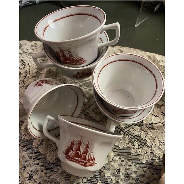 6 smaller ones approx 6” ( one has some minor grazing) (12) Larger dishes approx 10.5”( one has some grazing) (9) Plates...