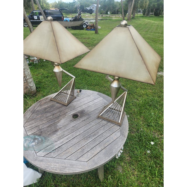 Silver 1950s Mid-Century Modern Atomic Brutalist Majestic Lamp Set ~ Original Fiberglass Shades For Sale - Image 8 of 18