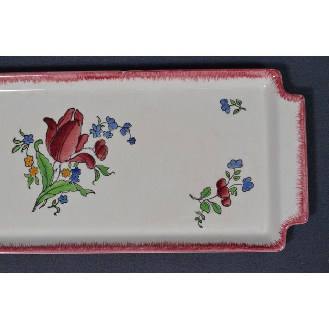 1950s Gien France “Lorraine” Floral Faience Dessert & Serving Set, 8 Pieces For Sale - Image 11 of 16