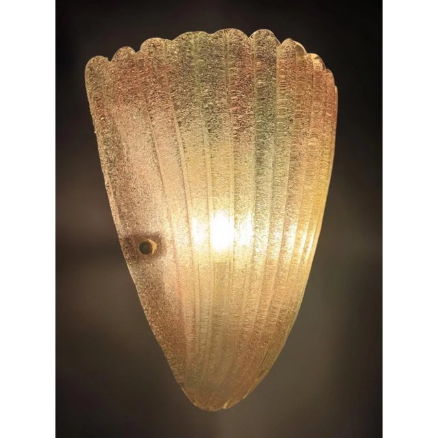 Glass 1960s Rainbow Graniglia Shield Sconce For Sale - Image 7 of 7