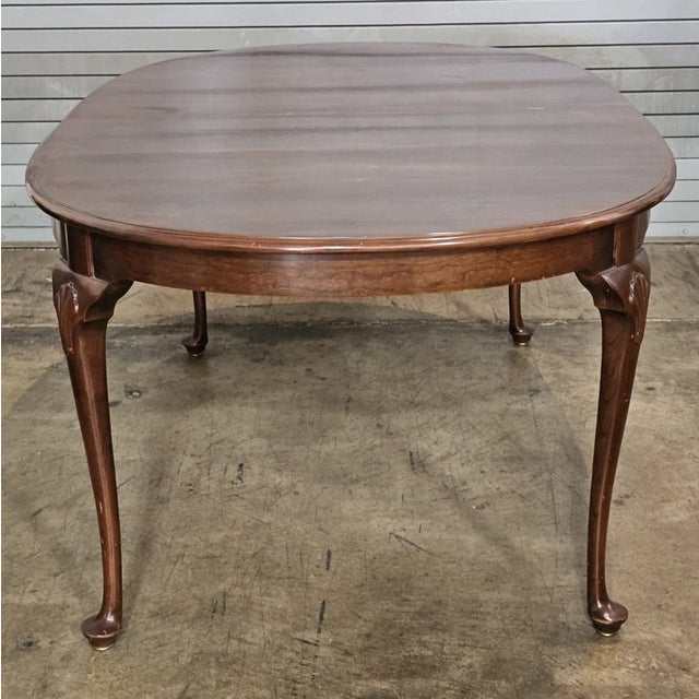 Late 20th Century Late 20th Century Stickley Oval Solid Mahogany Dining Table Queen Anne Style For Sale - Image 5 of 8