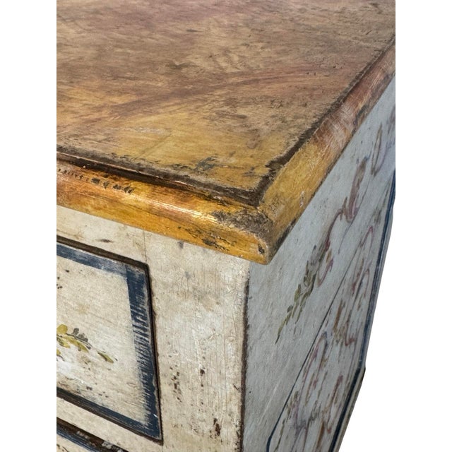 Antique Italian Hand-Painted Commode, 19th Century — Polychrome Scrolling Foliate Decoration For Sale - Image 10 of 18