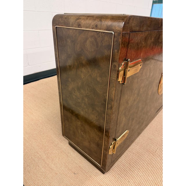 Mastercraft 1970’s Burled Console Cabinet From Legendary Mastercraft Furniture For Sale - Image 4 of 12