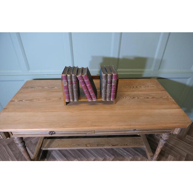 Vintage Book Trough in Oak, 1930 For Sale - Image 3 of 8