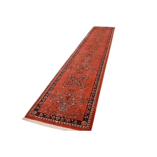Middle Eastern Hand-Knotted Sarough Rug For Sale - Image 4 of 11