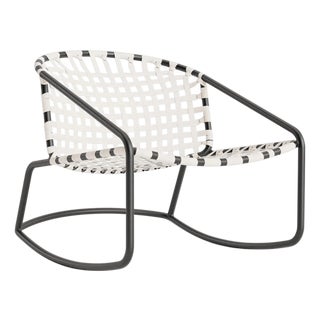 Brown Jordan Kantan Aluminum Suncloth Motion Lounge Chair, Textured Pewter frame with White fabric For Sale