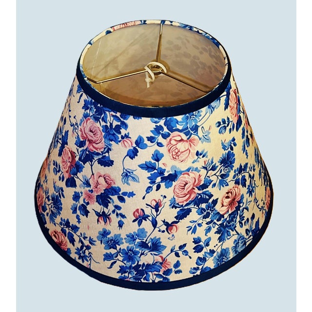 Brunschwig & Fils Floral Lampshades With Navy Velvet Trim, Styled After Brunschwig & Fils, a Pair (New) For Sale - Image 4 of 6