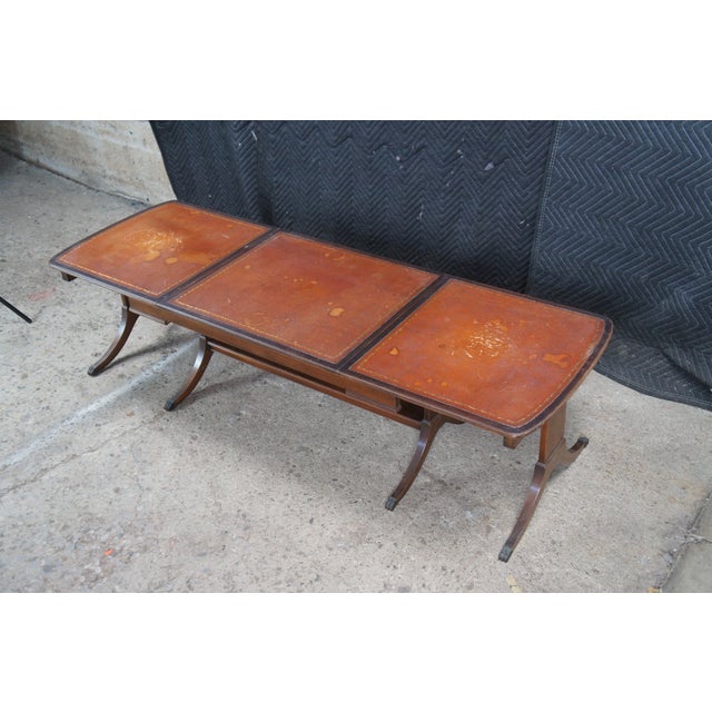Mid 20th Century Duncan Phyfe Mahogany Tooled Leather Extendable Coffee Table 40-64" For Sale - Image 6 of 13
