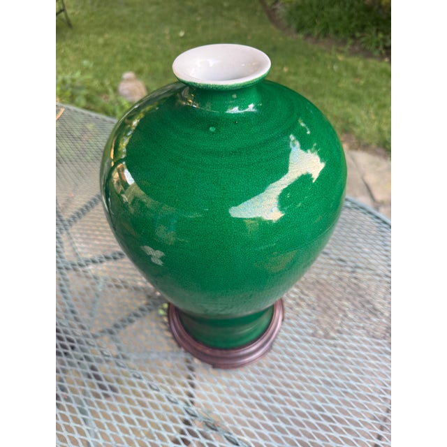 Antique 18th Century Chinese Green Glaze Porcelain Vase Yongzheng Mark For Sale In Philadelphia - Image 6 of 15
