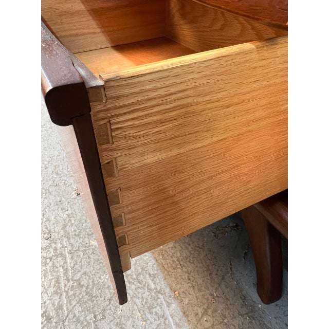 Pair of Mid-Century Walnut Nightstands With Sculpted Drawer Pulls For Sale - Image 12 of 15