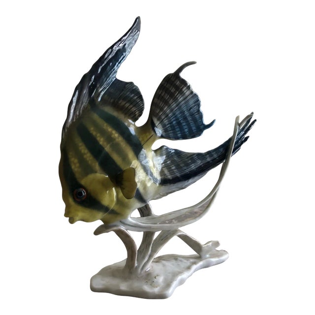Rosenthal Scalar Angelfish Porcelain Figurine Model 1766 Designed by Fritz Heindenreich For Sale
