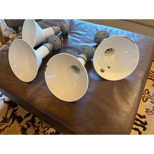 Stonco Vintage 1940s Metal Enamel Industrial Sign Lights For Sale In New York - Image 6 of 10