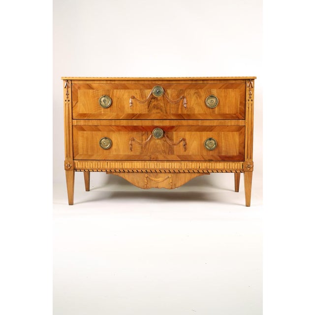 Louis Seize Chest of Drawers in Walnut, 1800s For Sale - Image 11 of 11
