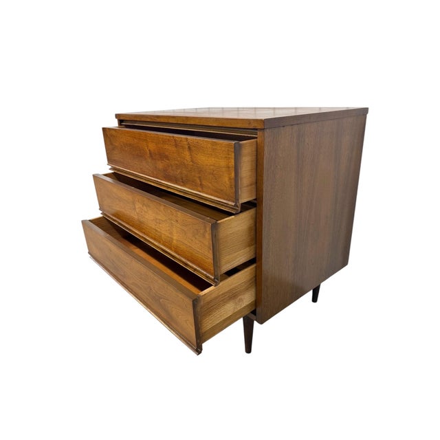 Brown Mid-Century Modern 3-Drawer Walnut Bachelor Chests - Set of 2 - Refinished! For Sale - Image 8 of 8