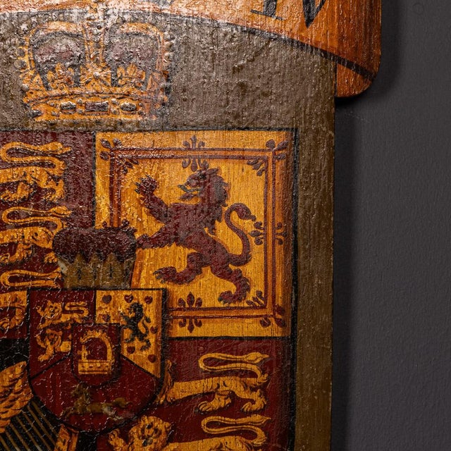 Antique English Hand-Painted King George II and King George IV Heraldic Shields, 18th Century, Set of 2 For Sale - Image 9 of 17