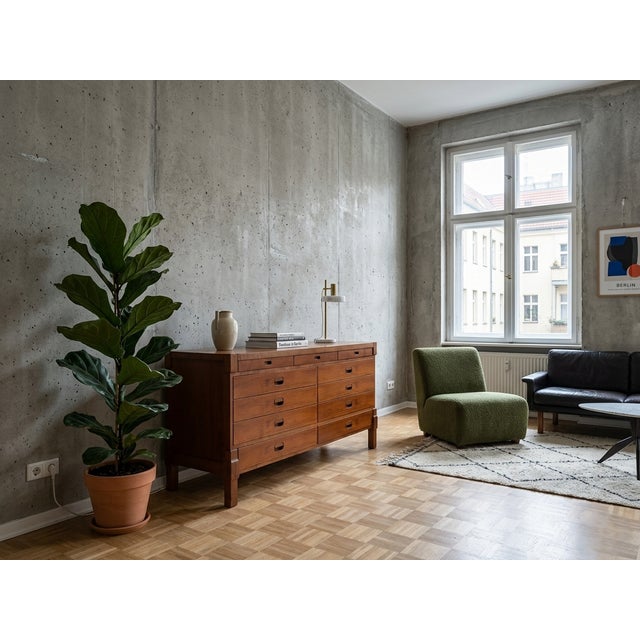 Are you looking for a unique and trendy vintage statement piece? Distinguish your living space with a piece of furniture...