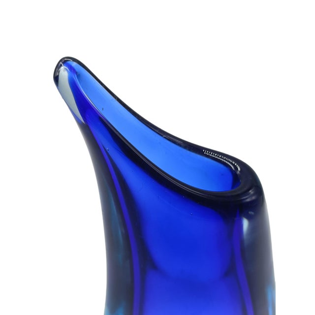 1960s Cobalt Blue Submerged Murano Glass Vase by Flavio Poli for Seguso, Italy, 1960s For Sale - Image 5 of 8