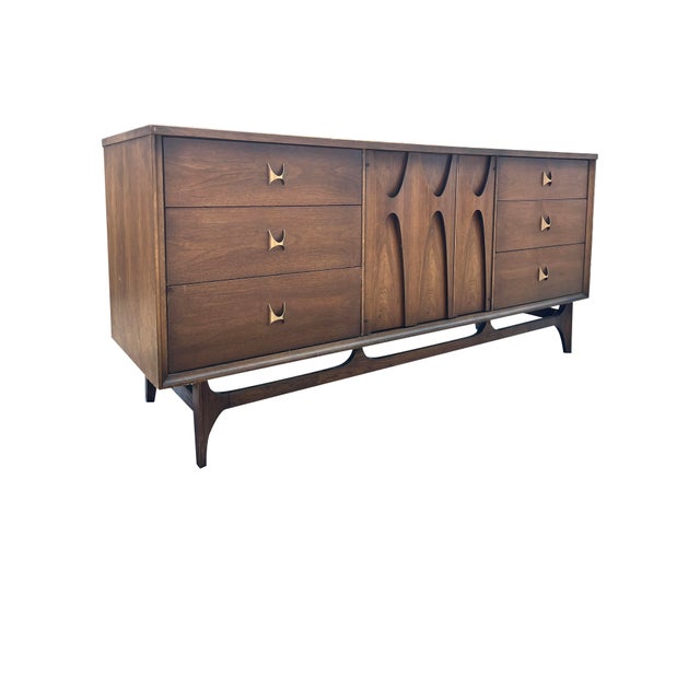 Mid-Century Modern Broyhill Brasilia Long Dresser Lowboy or Credenza in Vintage Mid Century Modern Style, Attributed For Sale - Image 3 of 12