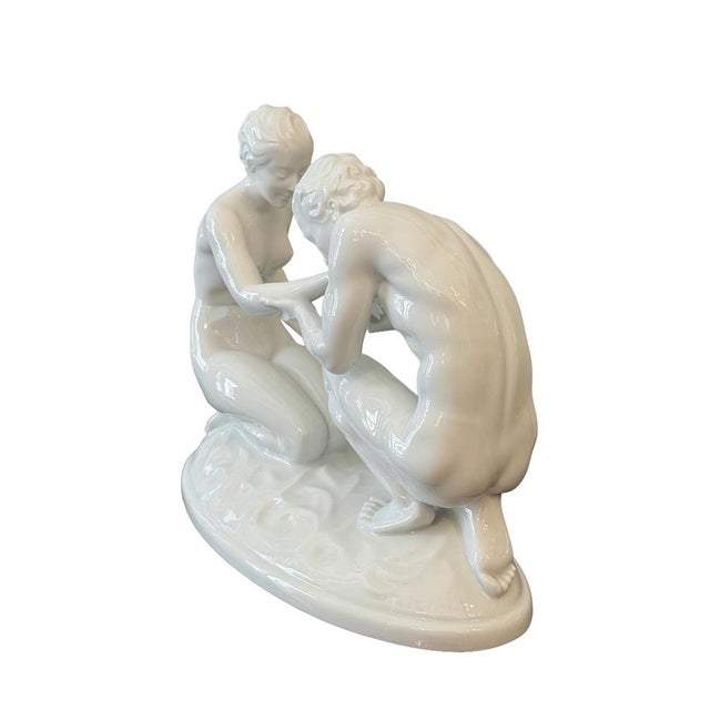 1930s Porcelain Der Handkuss (The Hand Kiss) Sculpture by Eduard Liebscher for Augarten Vienna, 1936 For Sale - Image 5 of 9
