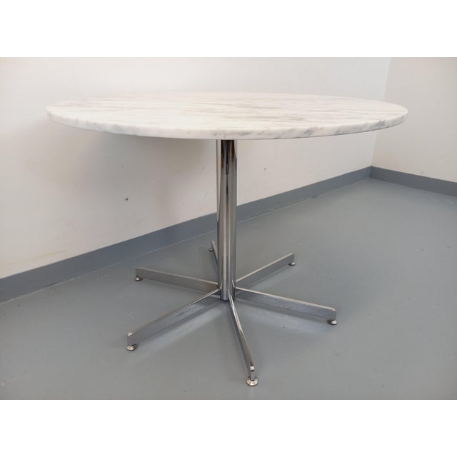 Vintage Round Dining Table in White Marble and Chrome Metal, 1970s For Sale - Image 9 of 17