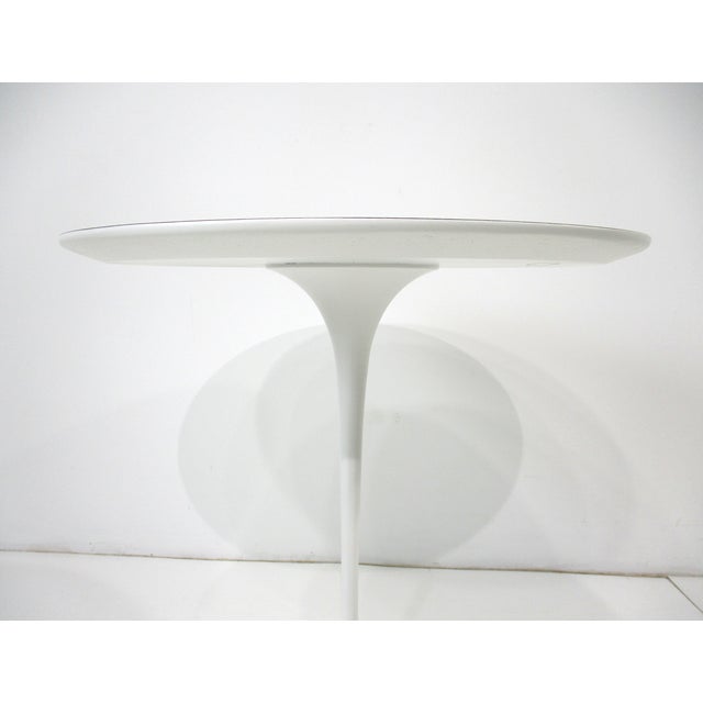 Eero Saarinen 20" Tulip Side Table for Knoll ( B ) For Sale In Cincinnati - Image 6 of 12