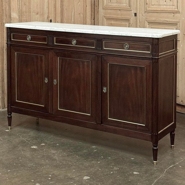 French French Louis XVI Carrara Marble Top Mahogany Buffet in the Maison Jansen Style, Mid-Century For Sale - Image 3 of 18