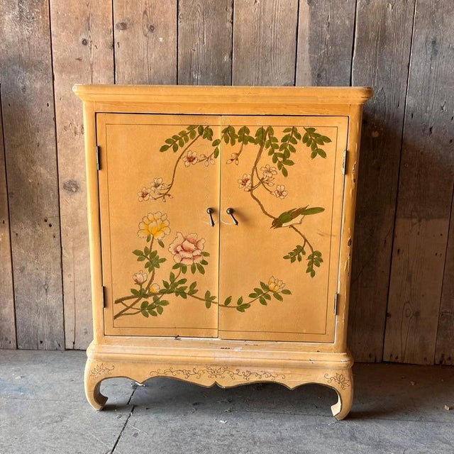 Vintage Painted Cabinet in Wood For Sale - Image 9 of 11