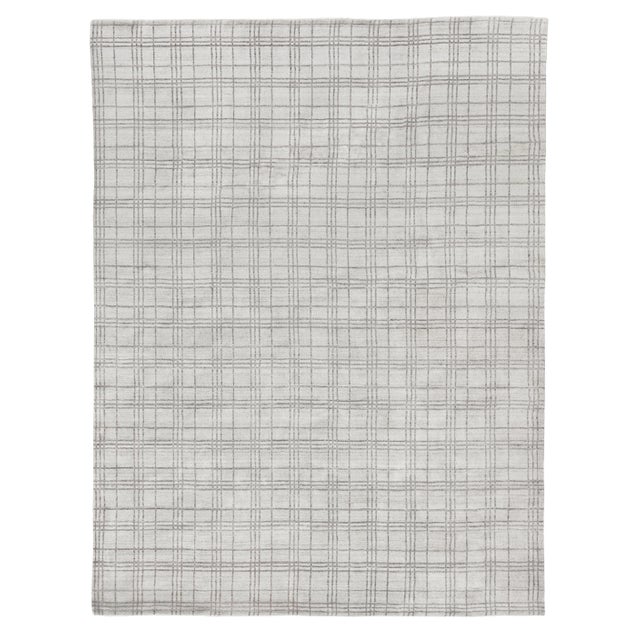 Cambridge Hand loom Bamboo/Silk White/Silver/Gray Rug-9'x12" For Sale