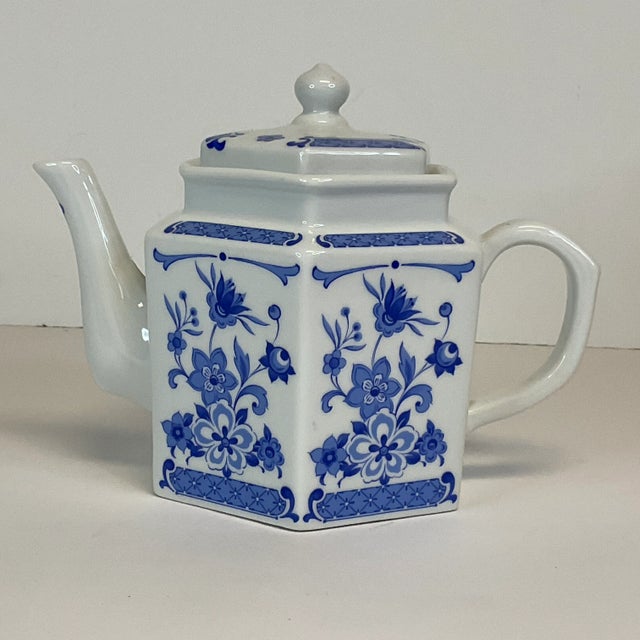 Ceramic Vintage Italian Tuscany Style Blue and White Porcelain Tea Pot For Sale - Image 7 of 10