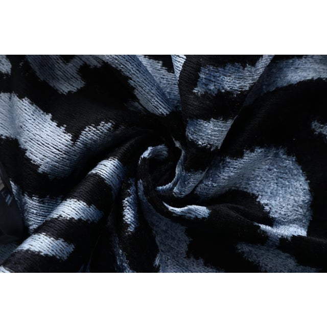 Luxury Blue Black Silk Velvet Throw Pillow 16x16 For Sale In San Francisco - Image 6 of 7