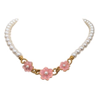 Vintage C1990 Signed Napier Goldtone Faux-Pearl Pink Flower Necklace For Sale