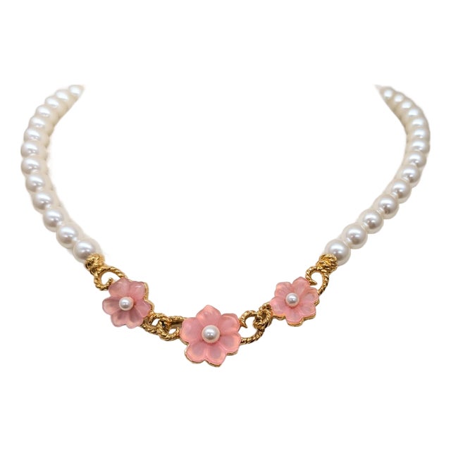 Vintage C1990 Signed Napier Goldtone Faux-Pearl Pink Flower Necklace For Sale