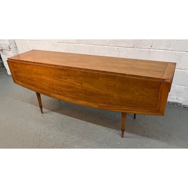 Mid-Century Walnut “Sophisticate” Drop-Leaf Dining Table Attributed to Tomlinson For Sale - Image 4 of 16