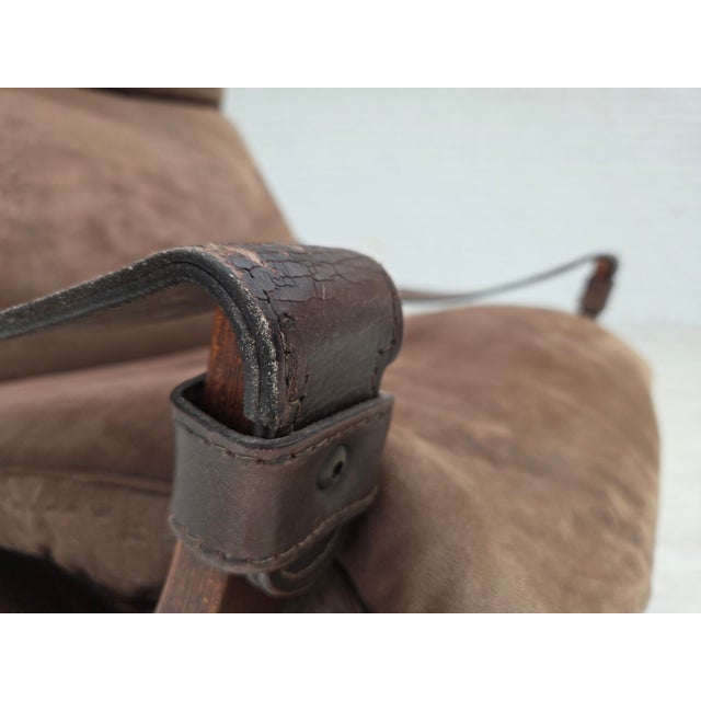 Mid-Century Modern Vintage Scandinavian Lounge Chair in Leather, 1970s For Sale - Image 3 of 18