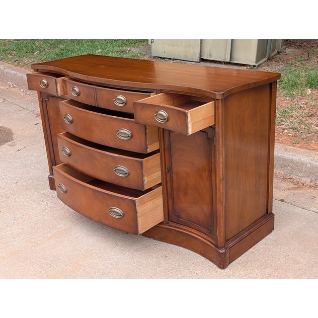 Traditional Drexel Mahogany Buffet - 1980s Traditional Sideboard and Credenza For Sale - Image 3 of 10