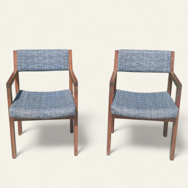 Mid Century Modern Blue Tweed Upholstered Walnut Arm Chairs- A Pair For Sale In Charlotte - Image 6 of 17