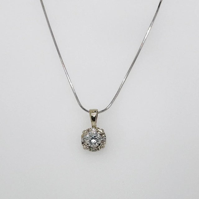 Mid 20th Century Vintage Round Brilliant Cut Diamond & 14K White Gold Pendant Necklace For Sale - Image 5 of 12