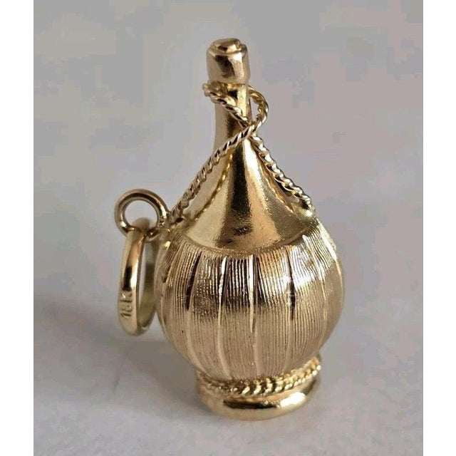 Vintage Two-Tone Gold Chianti Wine Bottle Charm Pendant, 1960s For Sale - Image 3 of 13