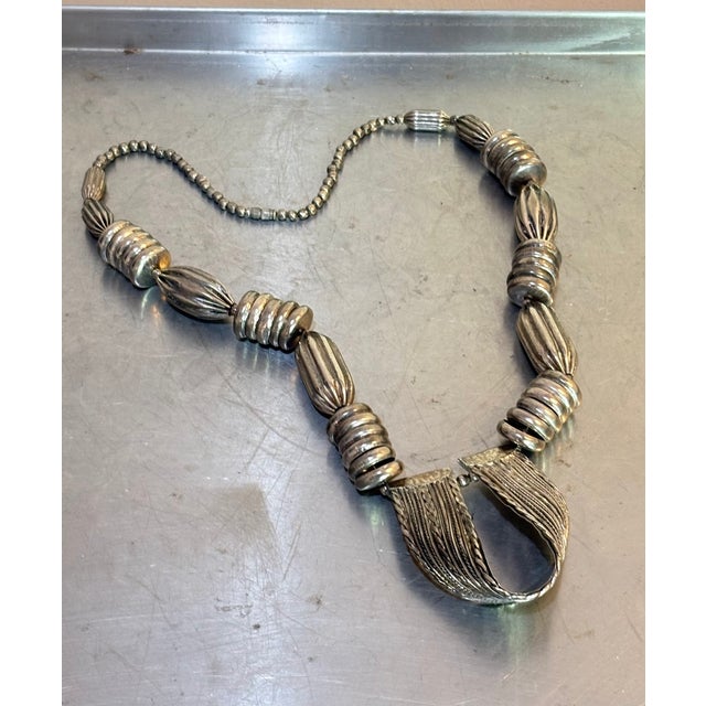 1970s Chunky Brutalist Beaded Silver Tone Necklace For Sale - Image 4 of 6