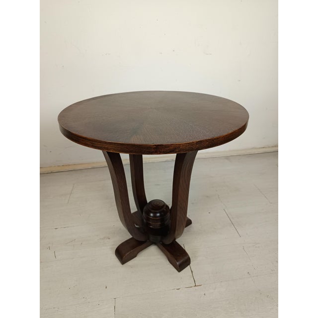 Art Deco Side Table, 1930s, in Good conditions. Designed 1920 to 1949