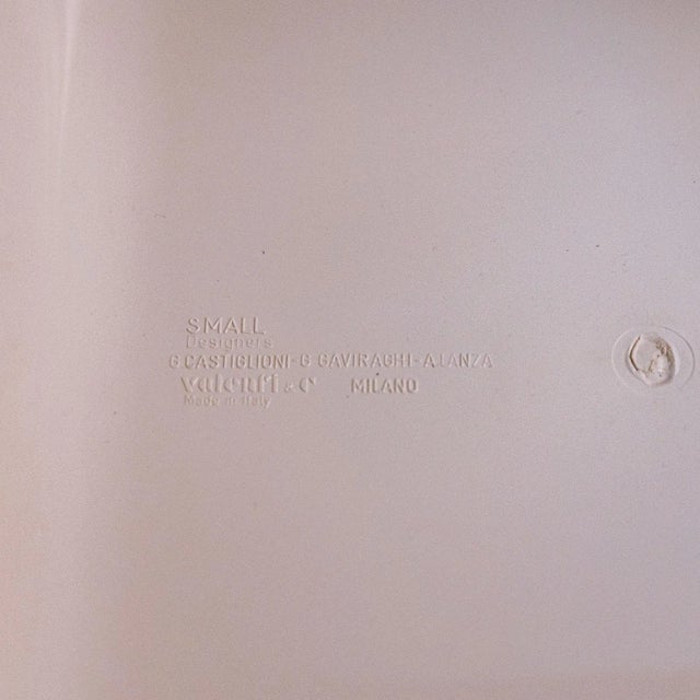 Eight Plastic Stools by G. Castiglioni, G. Gaviraghi and A. Lanza for Valenti Milan, 1980s, Set of 8 For Sale - Image 6 of 7