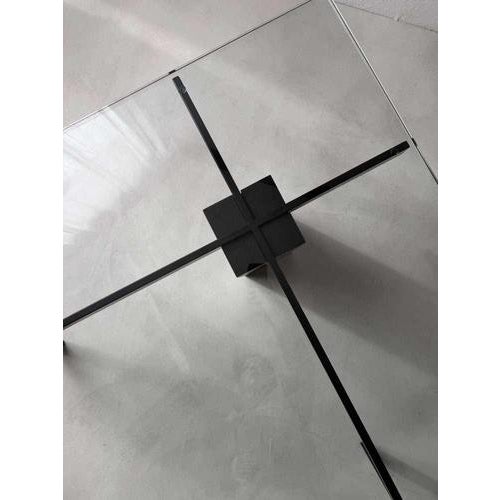 Sometimes a table feels more like an object than a piece of furniture. This Metaform design is a perfect example. The KW1,...