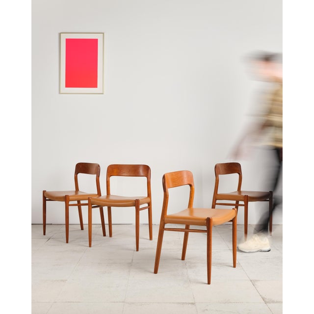 Mid-Century Danish Model 75 Dining Chairs in Teak by Niels Møller for J.L. Møllers, 1950s, Set of 4 For Sale - Image 4 of 17