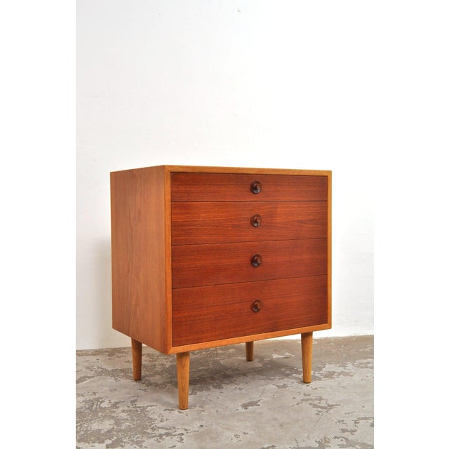 Danish Oak and Teak Chest of Drawers by Børge Mogensen for Karl Andersson & Söner, 1960s For Sale - Image 11 of 11