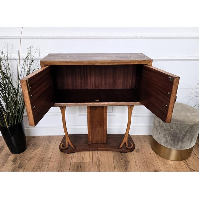 Art Deco Italian Decorative Walnut Burl Dry Bar Cabinet by Paolo Buffa, 1940s For Sale - Image 10 of 11