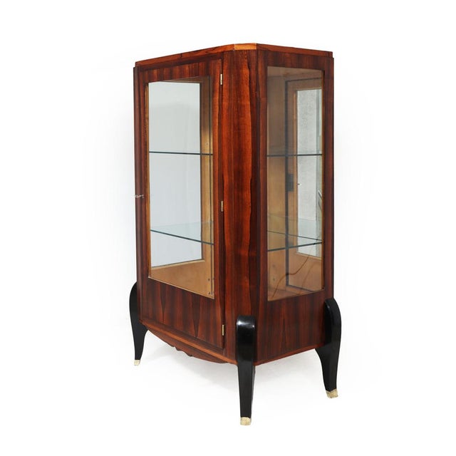 Art Deco French Display Cabinet in Rosewood, 1930s, in Very Good conditions. Designed 1920 to 1949