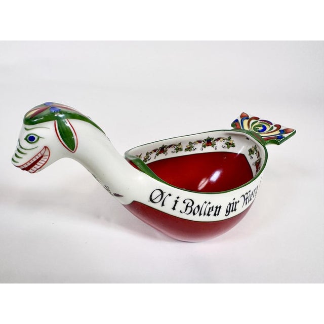 Norwegian Folk Art Drinking Bowl and Viking Dragon Boat-Shaped Ale Bowl with Hand-Painted Decor from Porsgrund Porcelain, 1930s, Set of 2 For Sale - Image 9 of 15