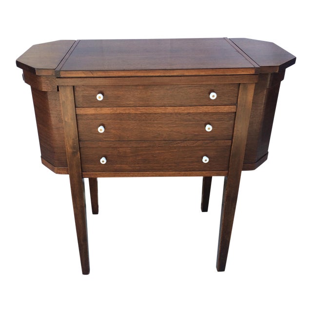 Early 20th Century Antique Martha Washington Sewing Machine